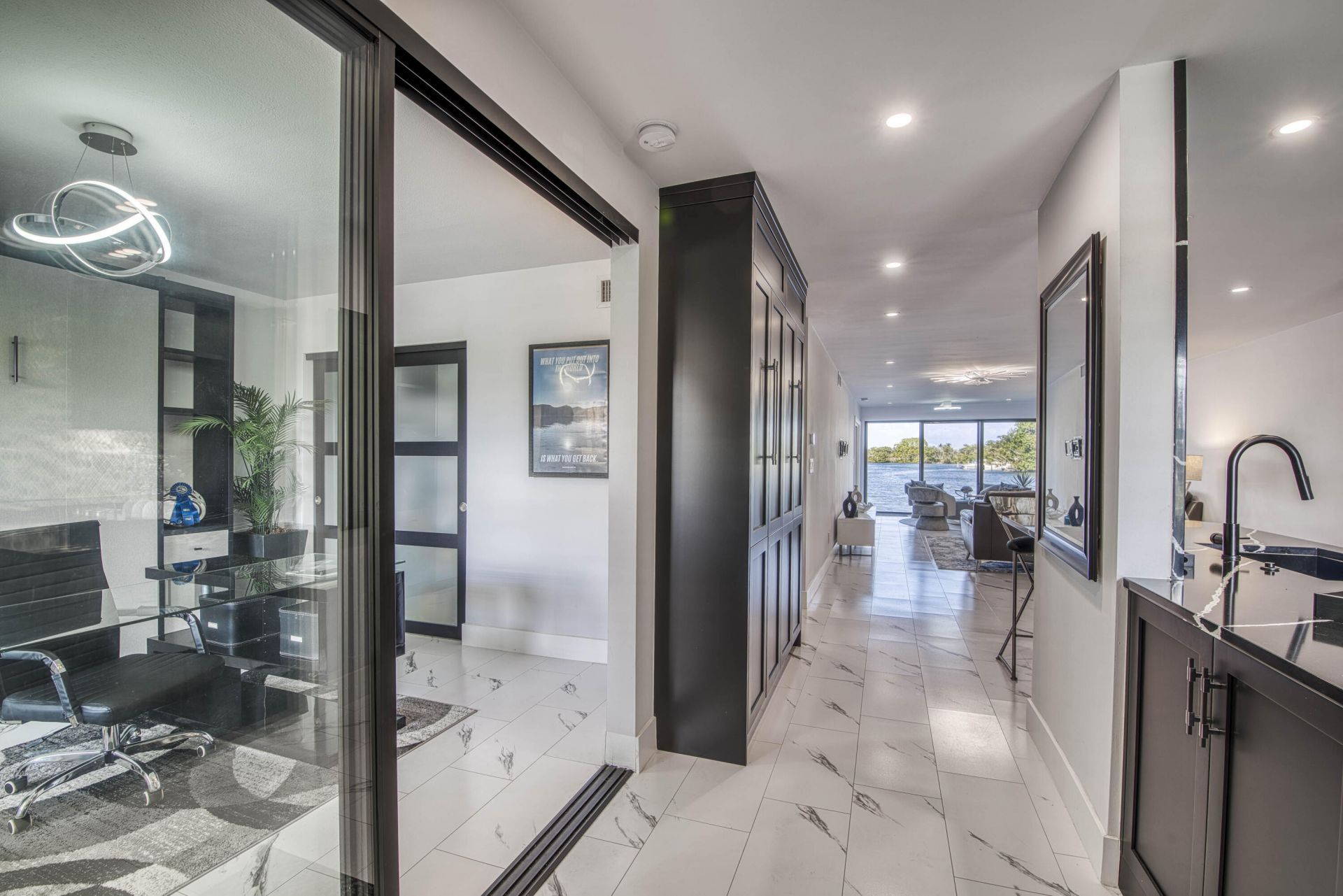 313 Lake Circle, Unit 111, North Palm Beach, FL 33408 Photo