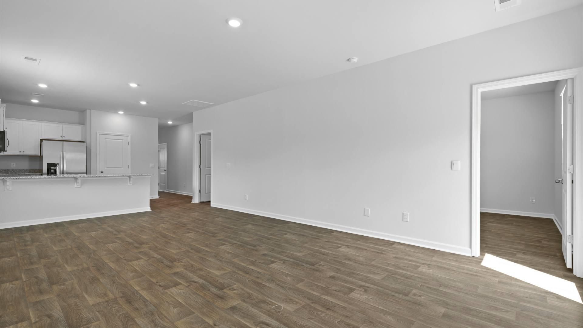 122 Hopkins Street Photo 10