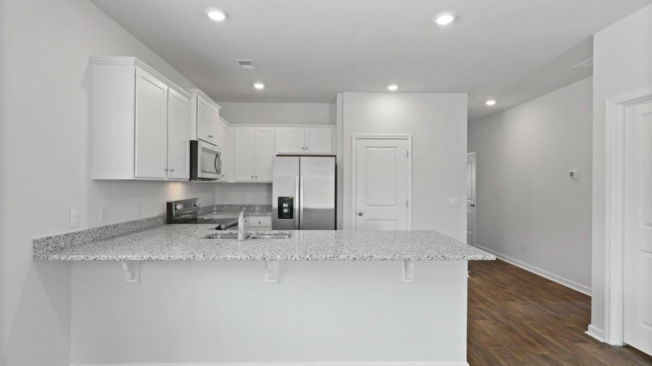 122 Hopkins Street Photo 8