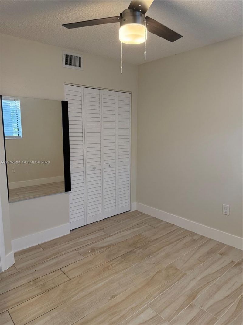 5490 W 21st Ct, Unit 308, Hialeah, FL 33016 Photo