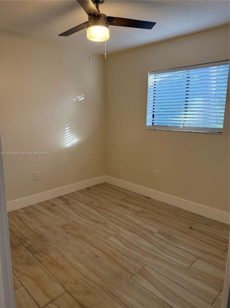 5490 W 21st Ct, Unit 308, Hialeah, FL 33016 Photo