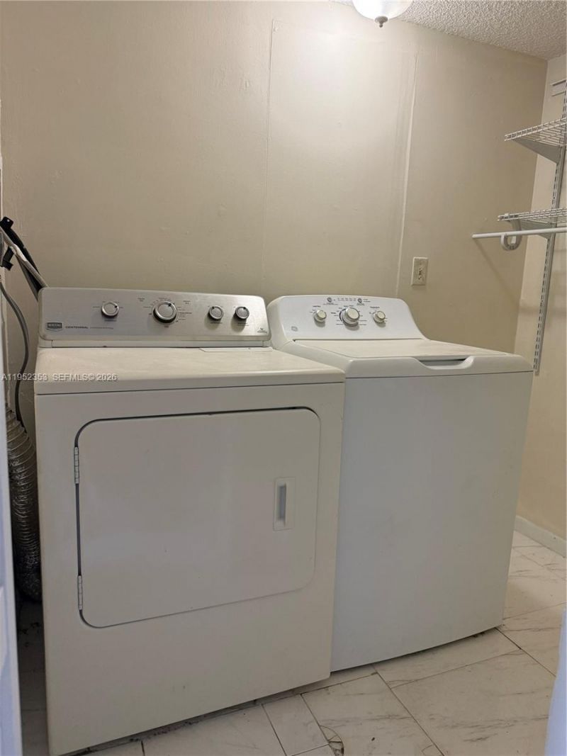 5490 W 21st Ct, Unit 308, Hialeah, FL 33016 Photo