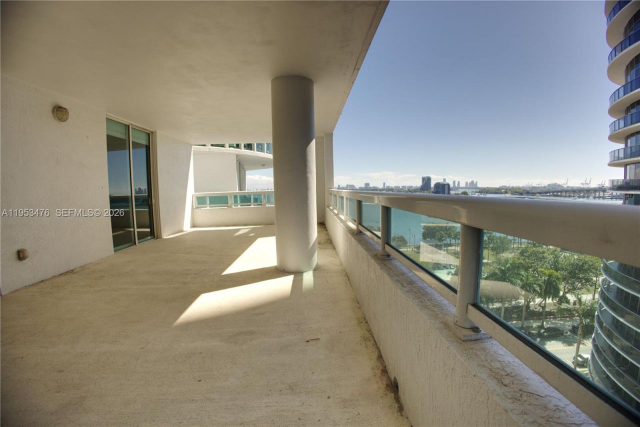 1800 N Bayshore Dr, Unit 911, Miami, FL 33132 Photo