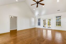 688 Sunny Pond Ln. photo 4