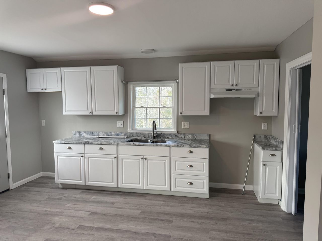 688 Sunny Pond Ln. Photo 30