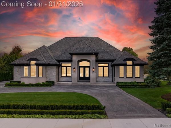 4592 Pinnacle Boulevard, Oakland Twp, MI 48306