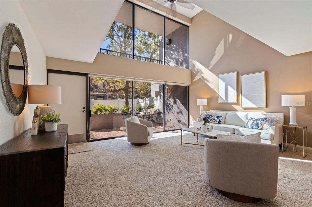 301 2nd Street N, Unit 7, Saint Petersburg, FL 33701 Photo