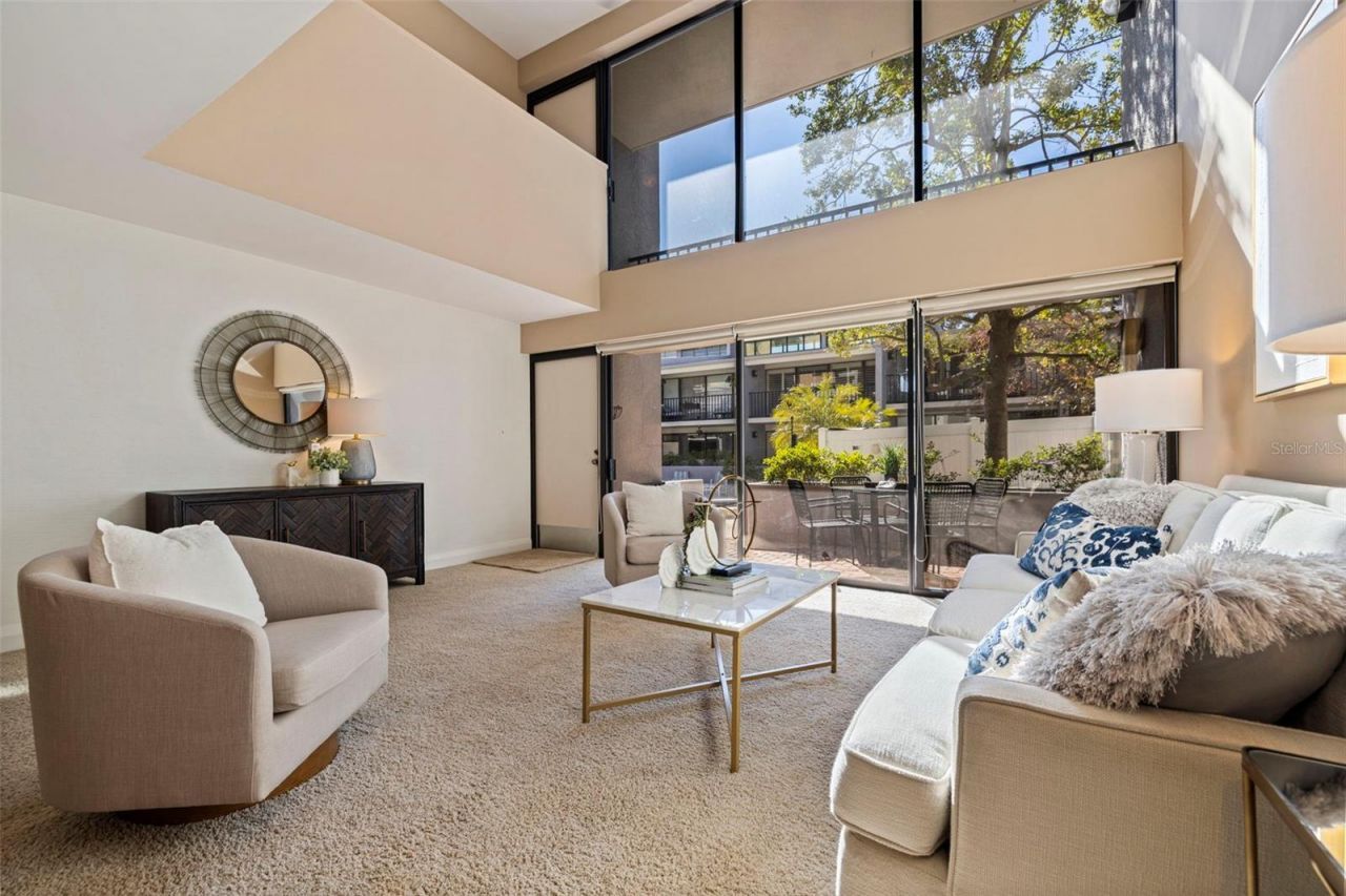 301 2nd Street N, Unit 7, Saint Petersburg, FL 33701 Photo