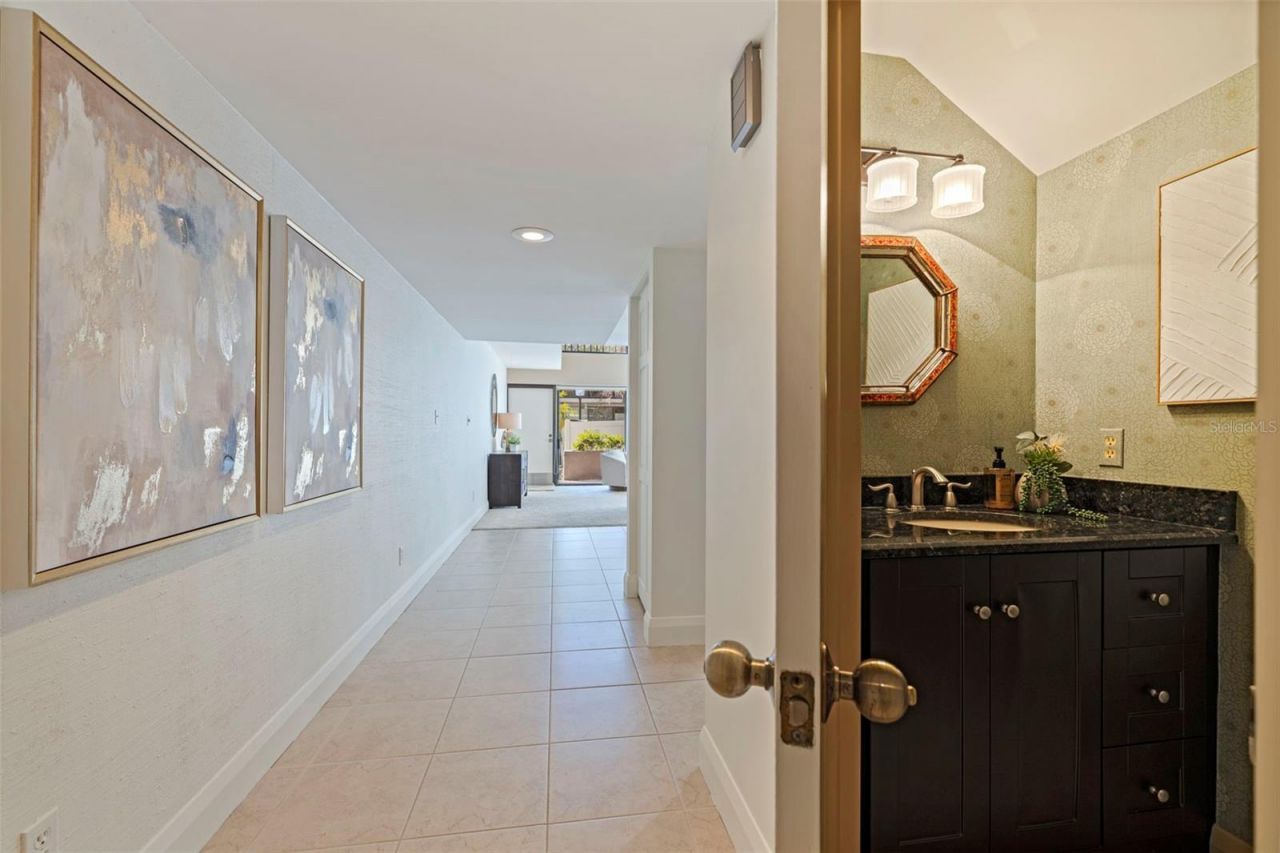 301 2nd Street N, Unit 7, Saint Petersburg, FL 33701 Photo