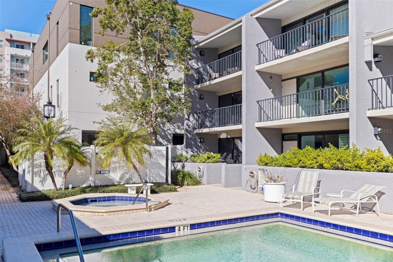 301 2nd Street N, Unit 7, Saint Petersburg, FL 33701 Photo