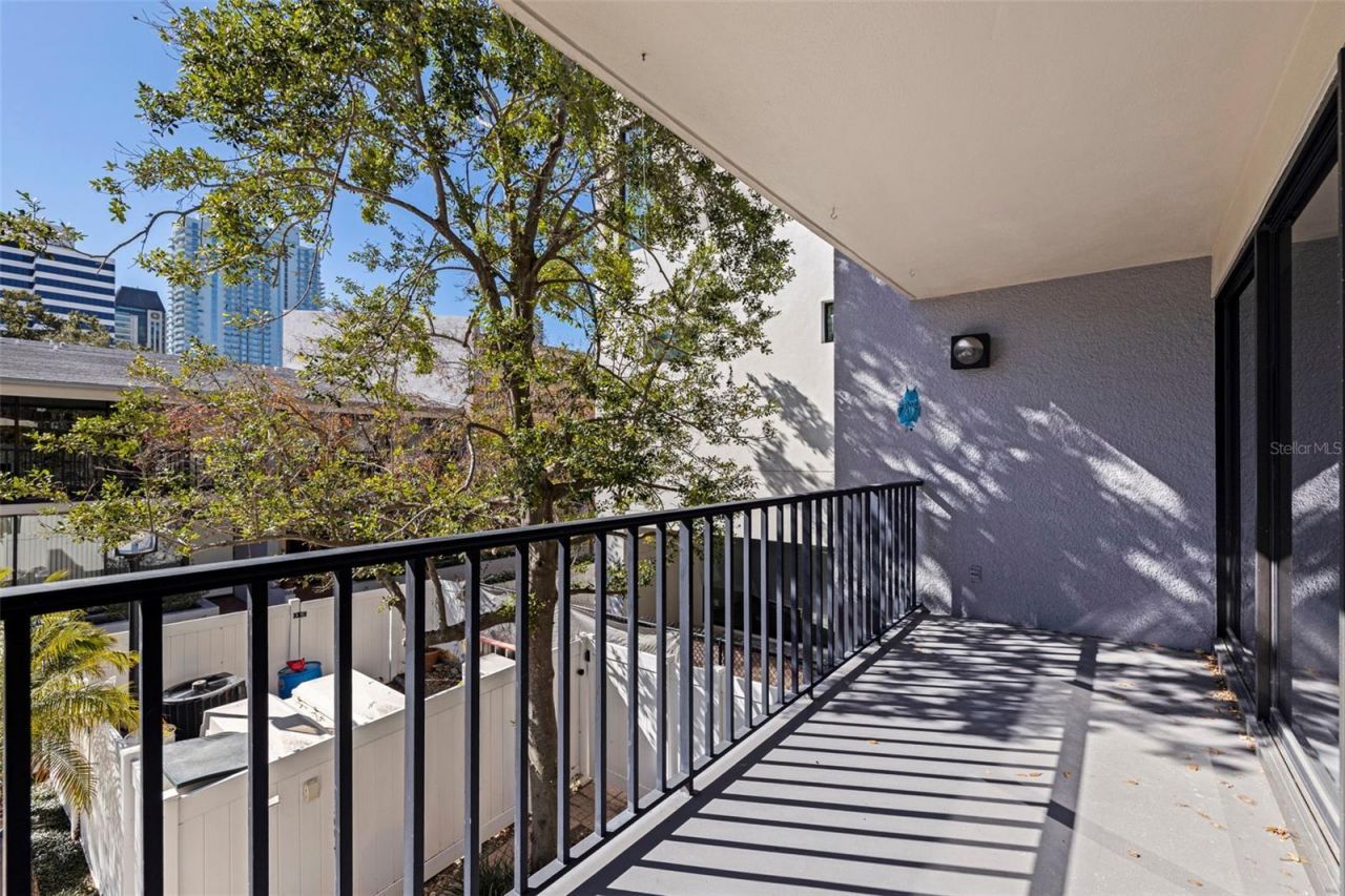 301 2nd Street N, Unit 7, Saint Petersburg, FL 33701 Photo