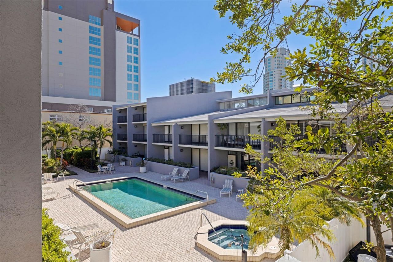 301 2nd Street N, Unit 7, Saint Petersburg, FL 33701 Photo