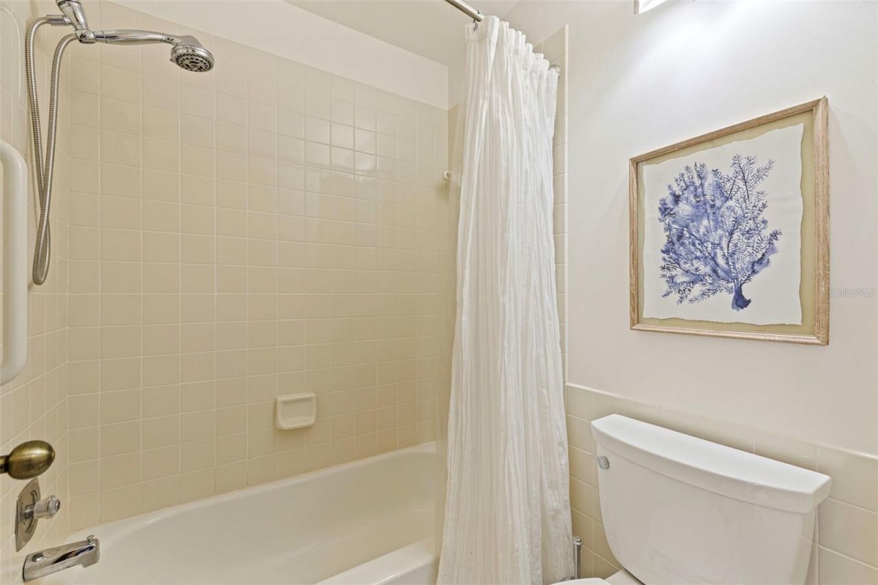 301 2nd Street N, Unit 7, Saint Petersburg, FL 33701 Photo