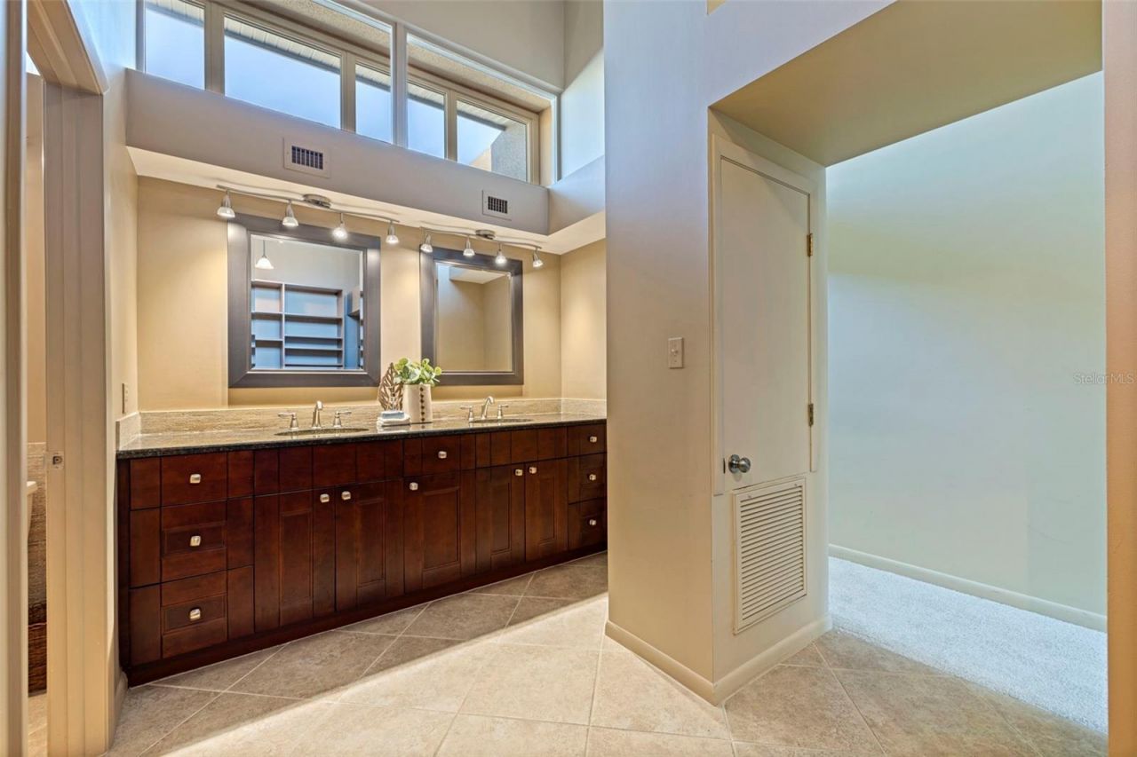 301 2nd Street N, Unit 7, Saint Petersburg, FL 33701 Photo