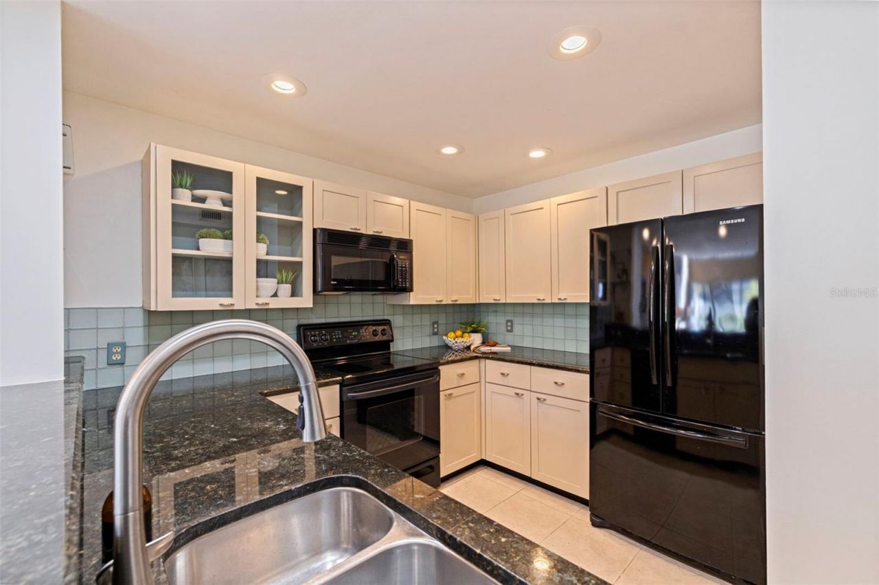 301 2nd Street N, Unit 7, Saint Petersburg, FL 33701 Photo