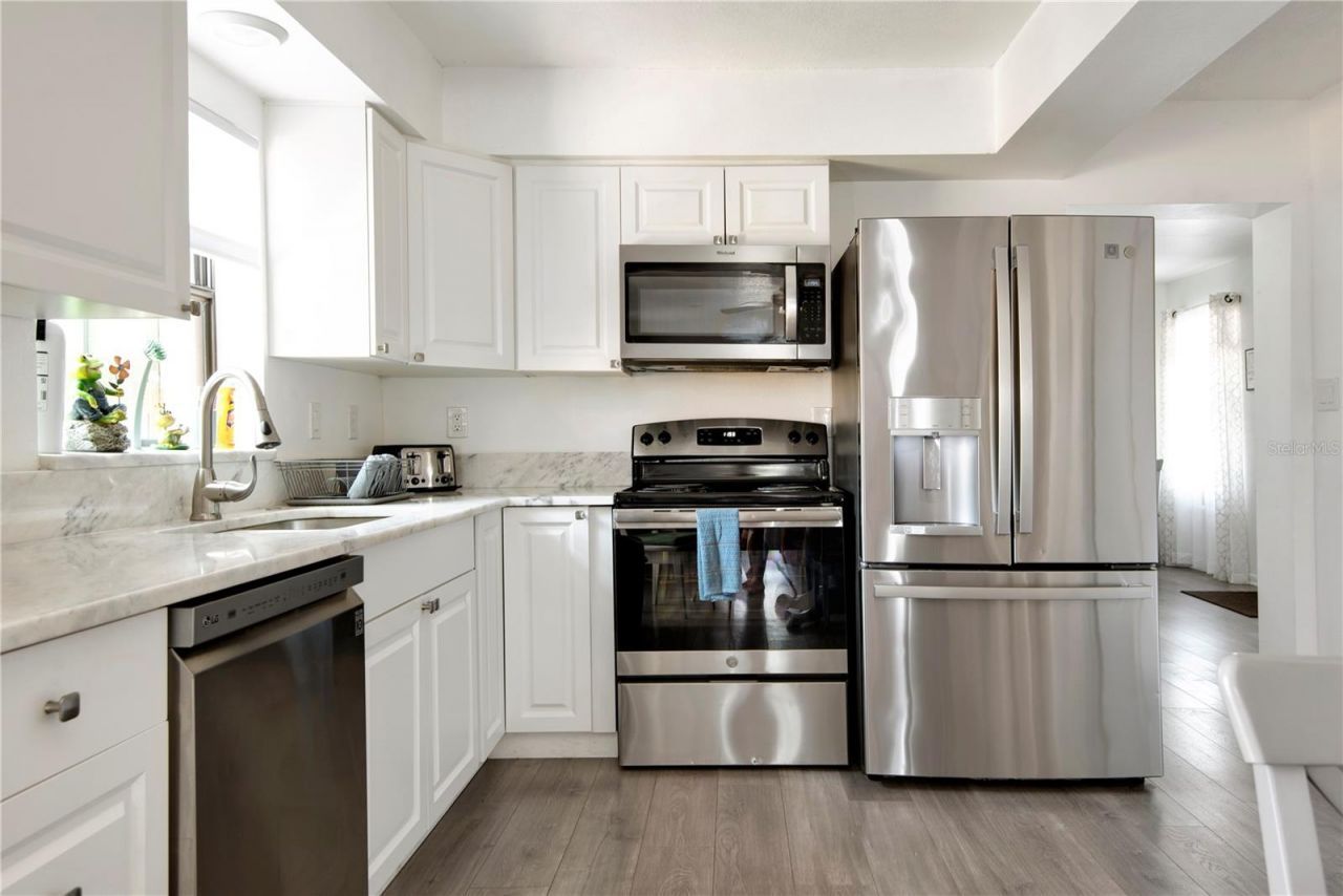 368 Ridge Road Sw, Largo, FL 33770 Photo