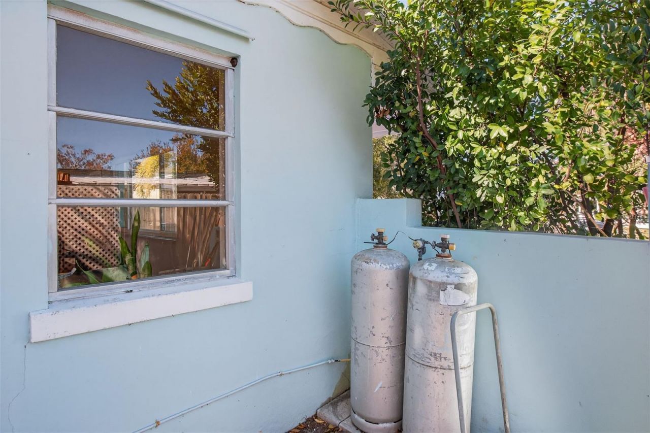 6372 4th Avenue S, Saint Petersburg, FL 33707 Photo