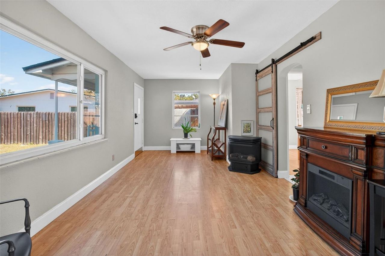 6372 4th Avenue S, Saint Petersburg, FL 33707 Photo