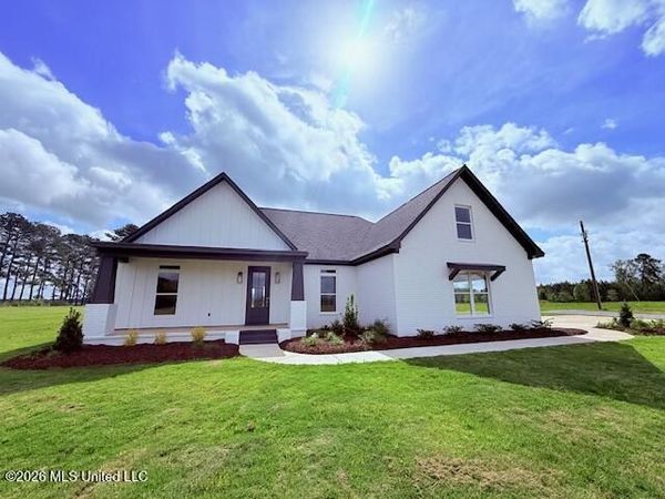 2435 Hilton Lane, Smithdale, MS 39664