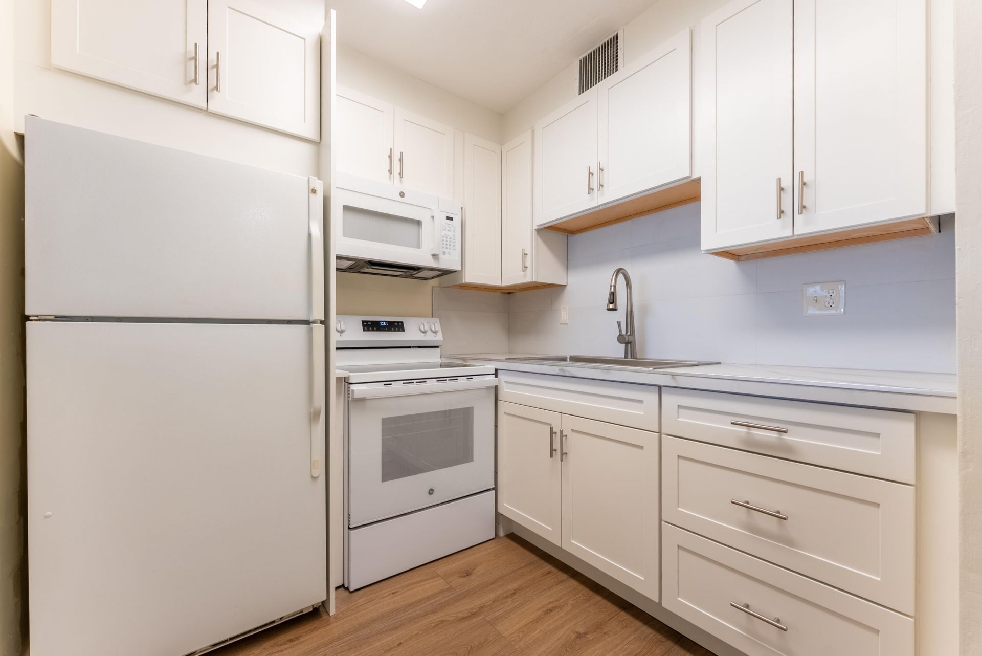 1980 Sunset Avenue, Unit 7, Lake Worth Beach, FL 33461 Photo