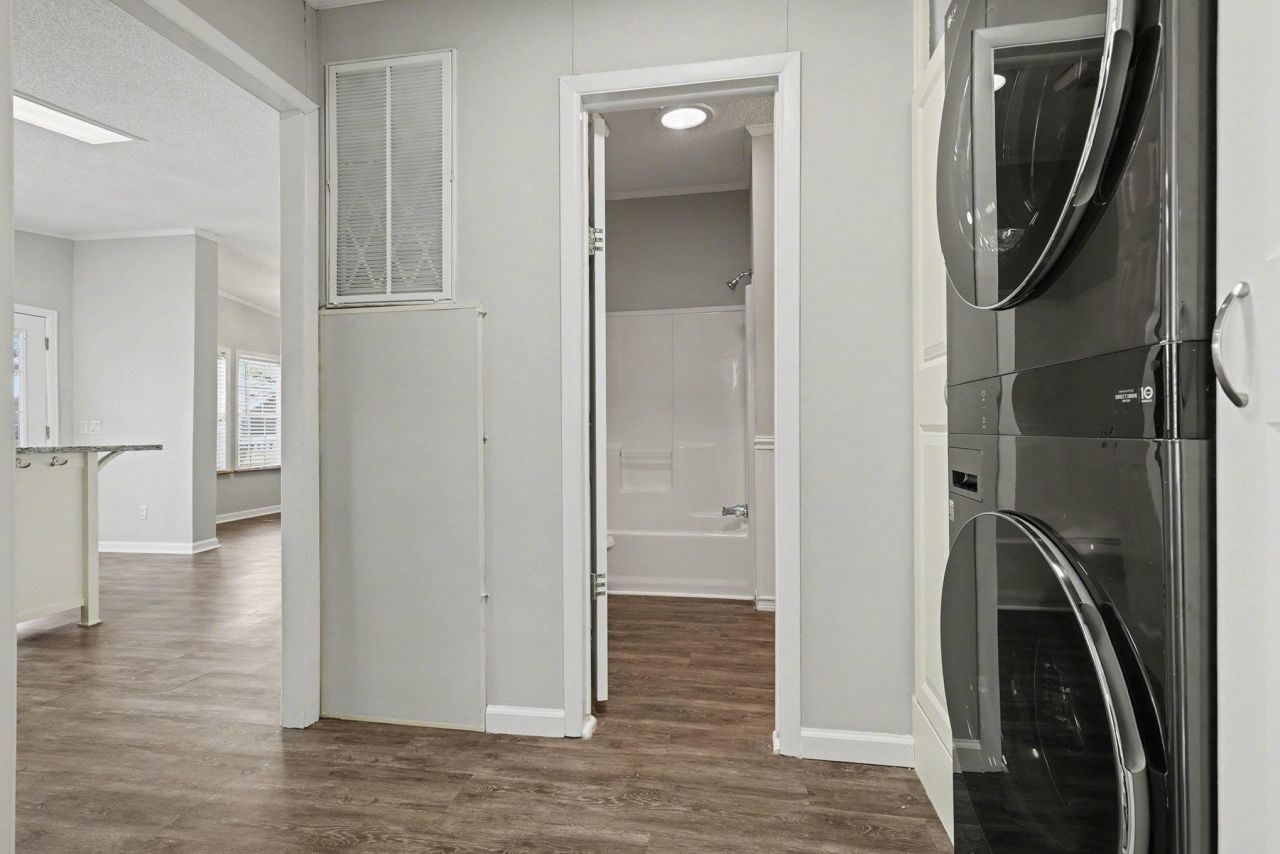 300 Kanawha Trail Photo 14