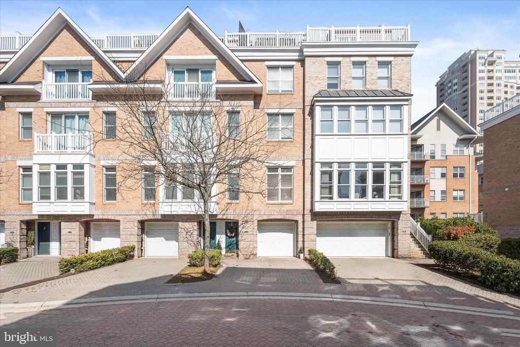 1220 Harbor Island Walk, Baltimore, MD 21230 Main Photo