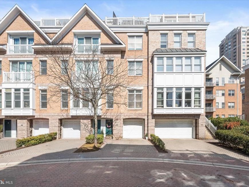 1220 Harbor Island Walk, Baltimore, MD 21230 Main Photo