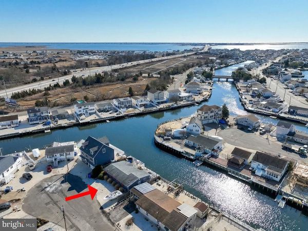 115 MARY ALICE ROAD, MANAHAWKIN, NJ 08050