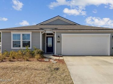 65860 EDGEWATER Drive, Yulee, FL 32097