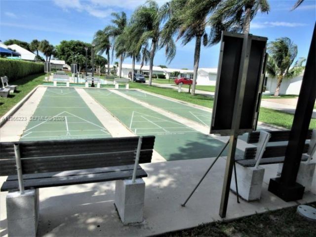 1009 Leisure Ln, Boynton Beach, FL 33426 Photo