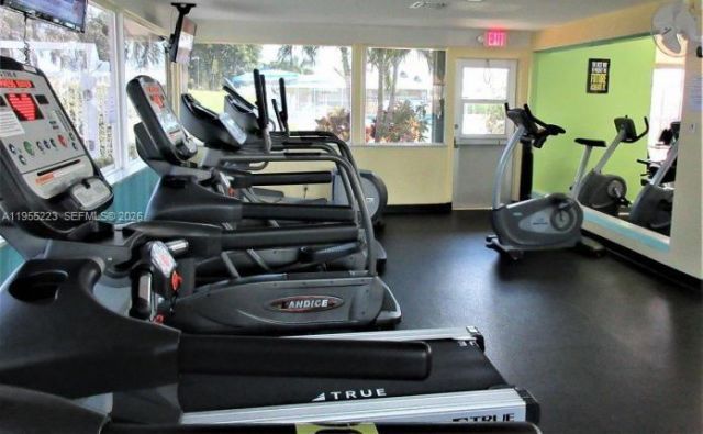 1009 Leisure Ln, Boynton Beach, FL 33426 Photo