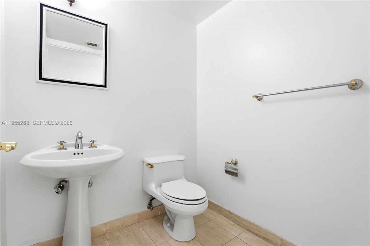 18671 Collins Ave, Unit 2304, Sunny Isles Beach, FL 33160 Photo