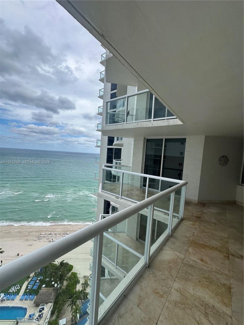 18671 Collins Av , Unit 2304, Sunny Isles Beach, FL 33160 Photo