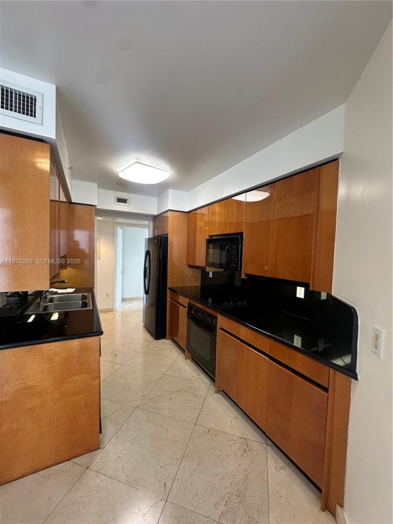 18671 Collins Av , Unit 2304, Sunny Isles Beach, FL 33160 Photo
