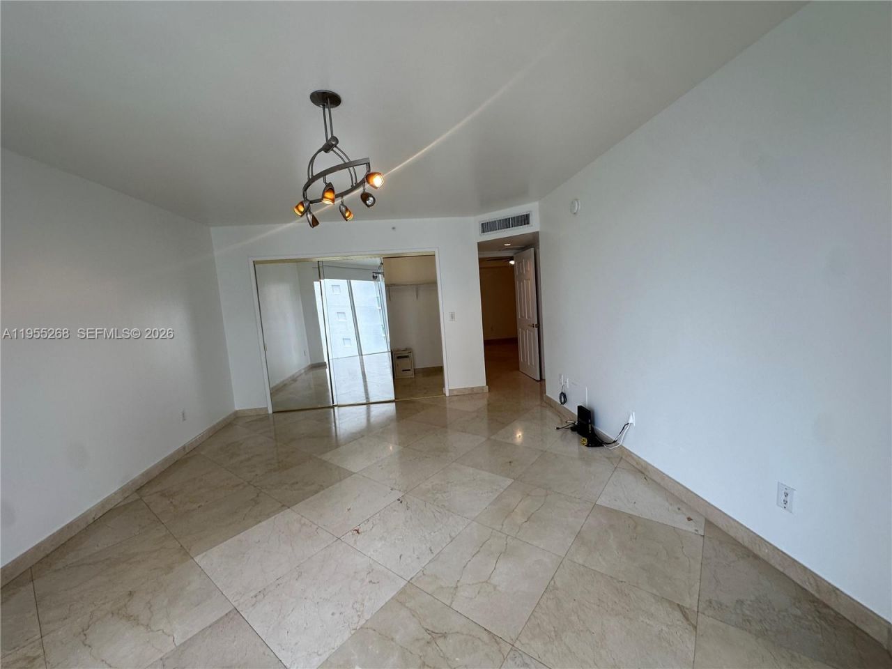 18671 Collins Av , Unit 2304, Sunny Isles Beach, FL 33160 Photo