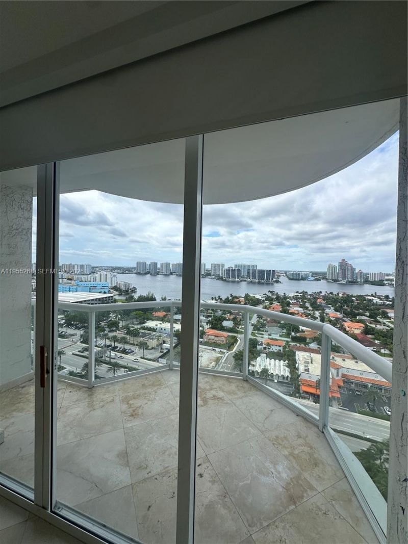 18671 Collins Av , Unit 2304, Sunny Isles Beach, FL 33160 Photo