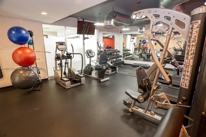 401 Golden Isles Dr , Unit 902, Hallandale Beach, FL 33009 Photo