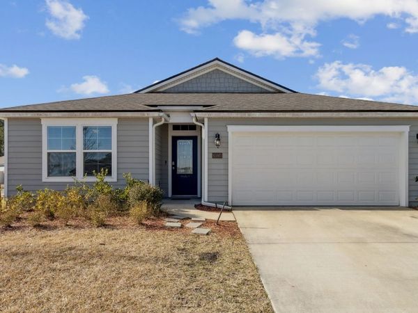 65860 EDGEWATER Drive , Yulee, FL 32097