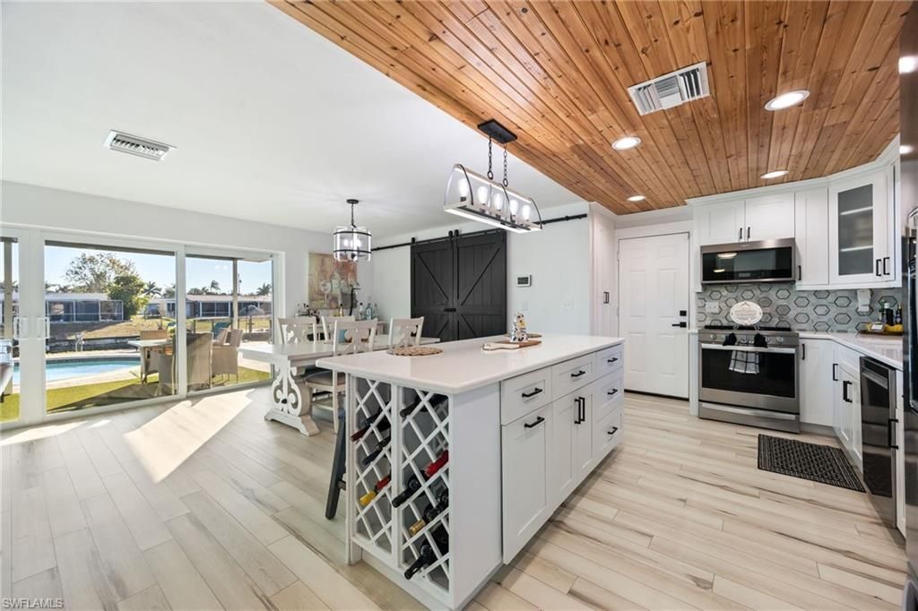 3113 SE 17th Pl, Cape Coral, FL 33904 Photo