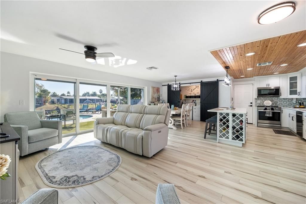 3113 SE 17th Pl, Cape Coral, FL 33904 Photo