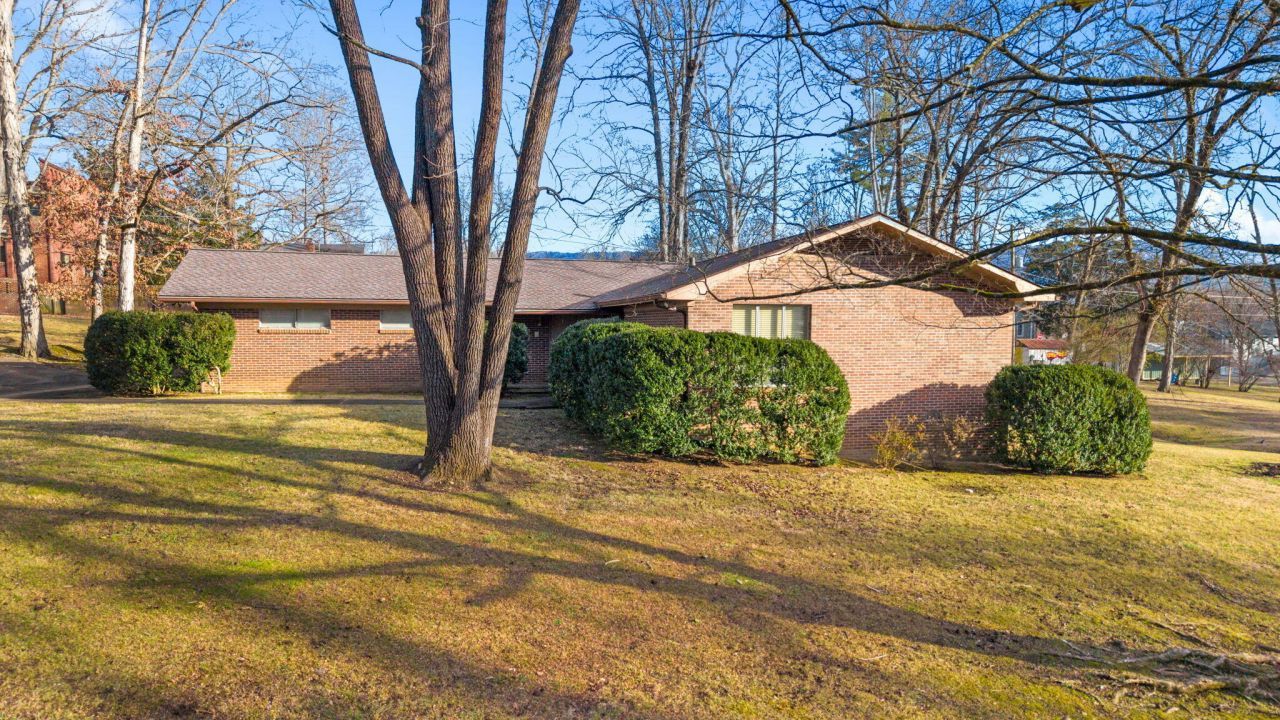 1415 Pennsylvania Avenue, Etowah, TN 37331 Main Photo