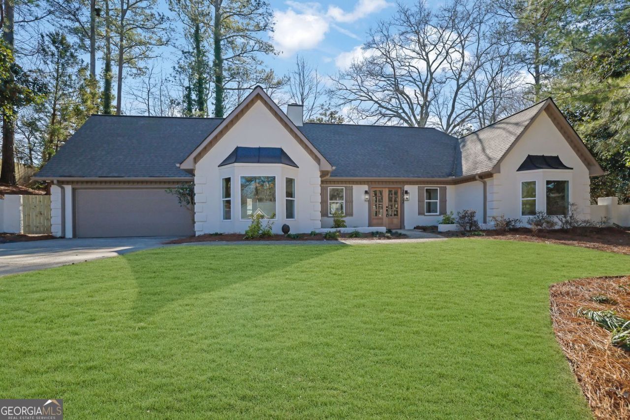 2552 Hollycreek Drive Ne, Marietta, GA 30062 Main Photo