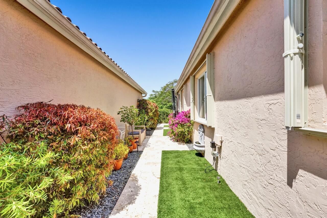 11067 Springbrook Circle, Boynton Beach, FL 33437 Photo