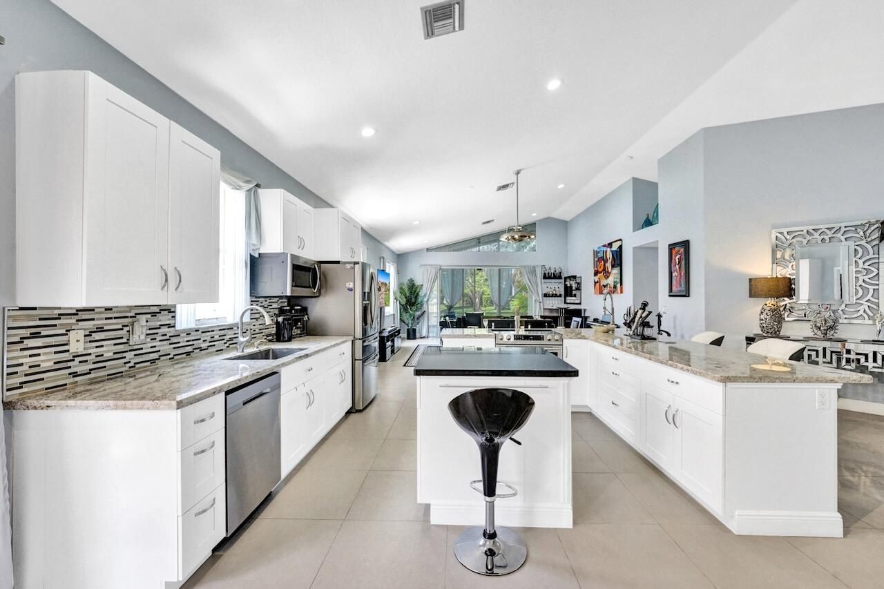 11067 Springbrook Circle, Boynton Beach, FL 33437 Photo