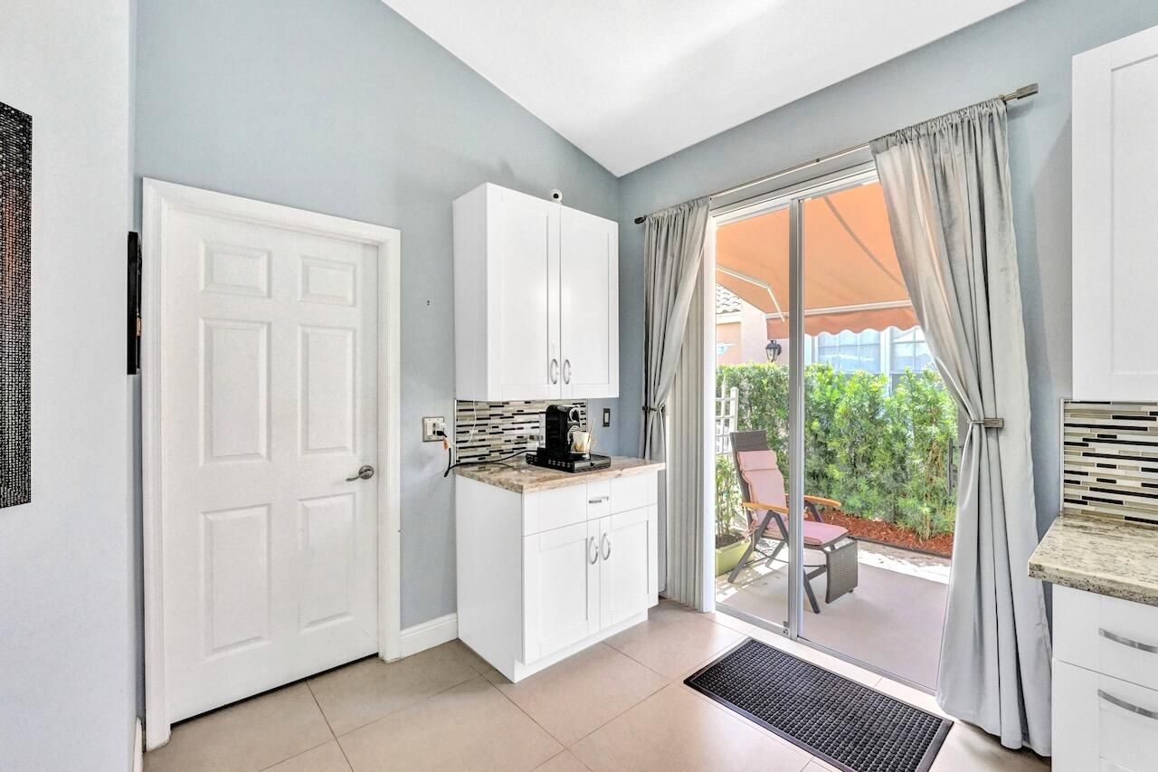 11067 Springbrook Circle, Boynton Beach, FL 33437 Photo