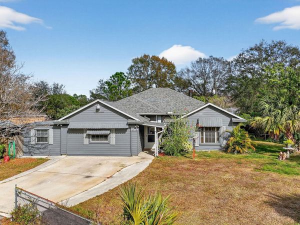 8516 99th Court, Vero Beach, FL 32967