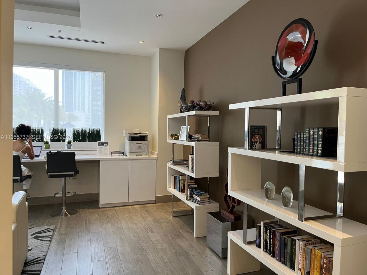 999 SW 1st Ave, Unit 2301, Miami, FL 33130 Photo