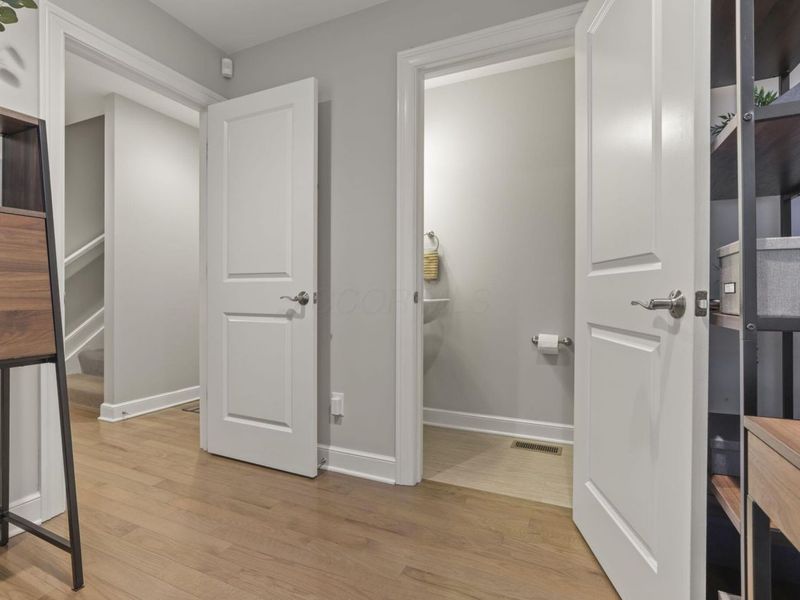 138 E Greenwood Avenue , Columbus, OH 43201 Photo 10