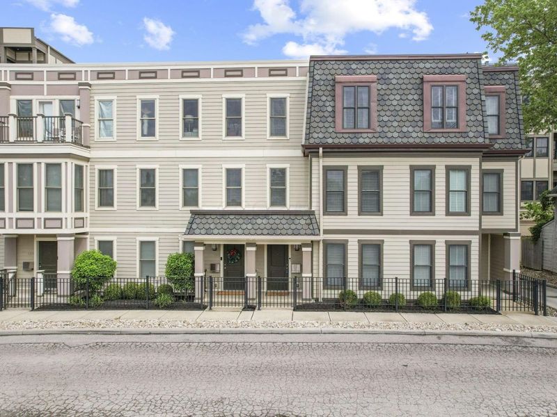 138 E Greenwood Avenue , Columbus, OH 43201 Photo 3