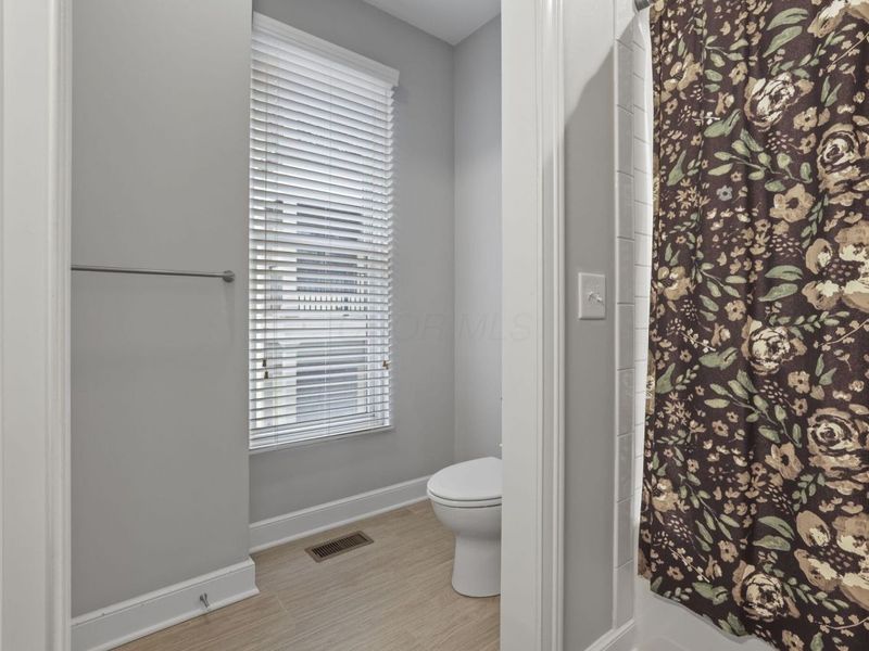 138 E Greenwood Avenue , Columbus, OH 43201 Photo 35